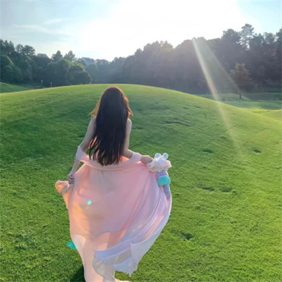 非主流女生头像背影_头像背影女生唯美文艺_头像背影主流女生图片