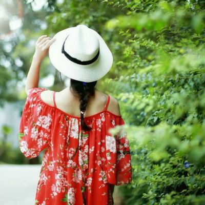 非主流女生头像背影_头像背影主流女生图片_头像背影女生唯美文艺