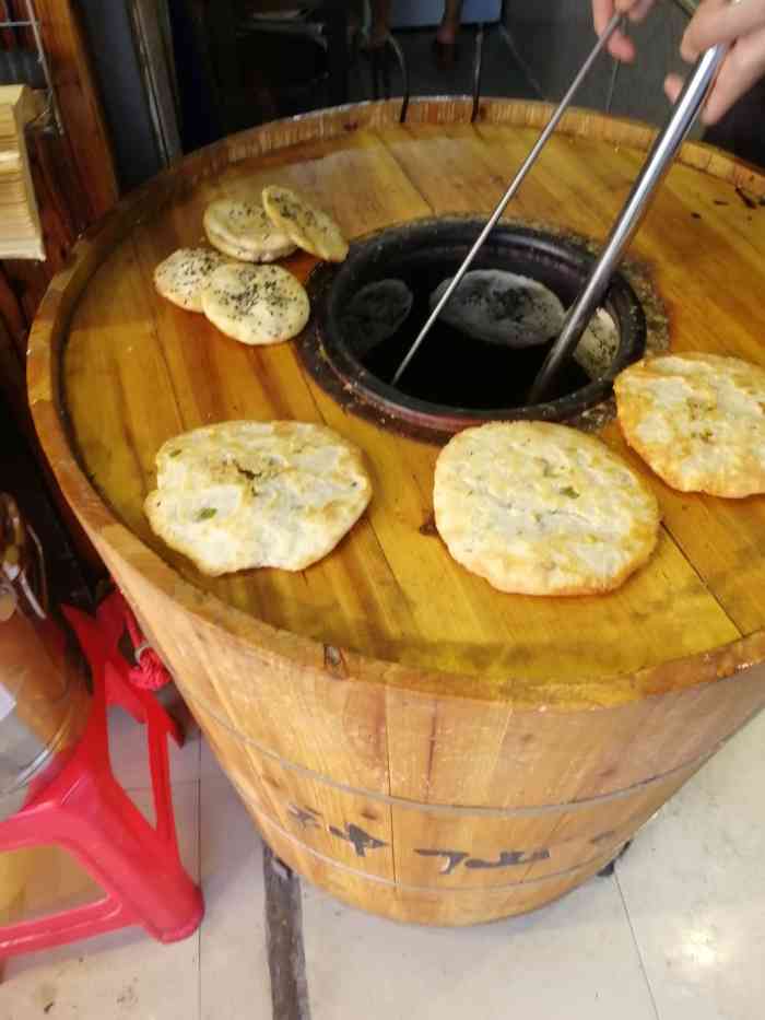 老式烧饼炉子种类图片-追忆家乡烧饼：小时候的烧饼炉子记忆